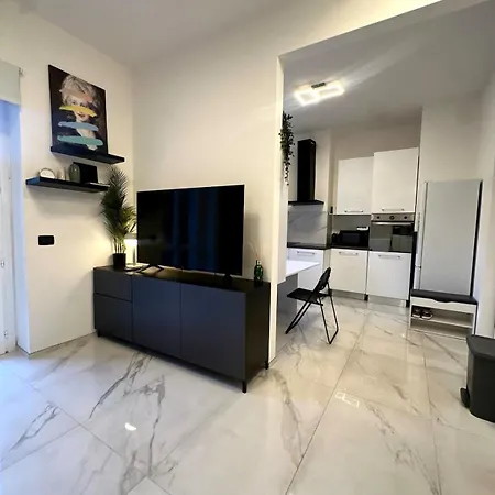 Apartment In Centro - Porta Venezia Milan